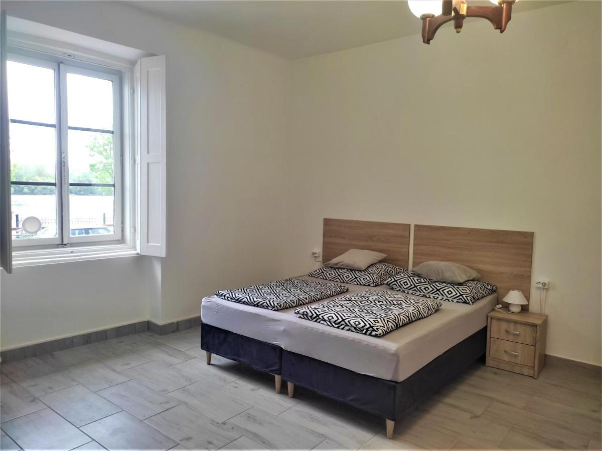 Panorama Apartman Vac Bagian luar foto